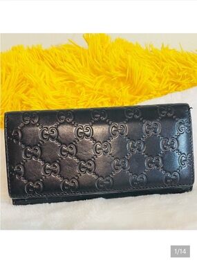 Gucci Authentic wallet GG embossed